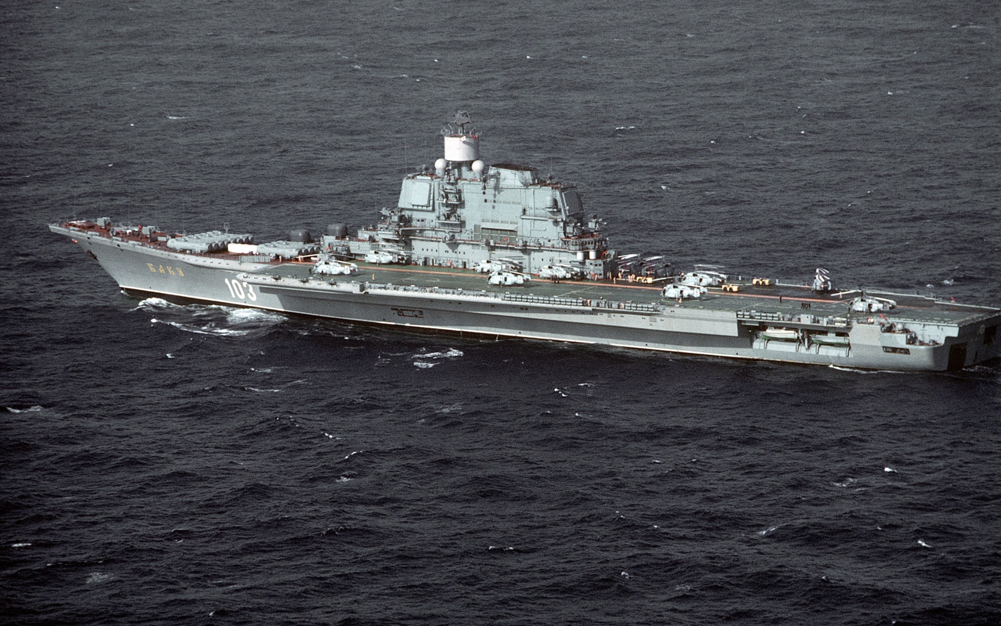 The Kiev-Class: This Russian Aircraft Carrier Was Built To Kill Other ...